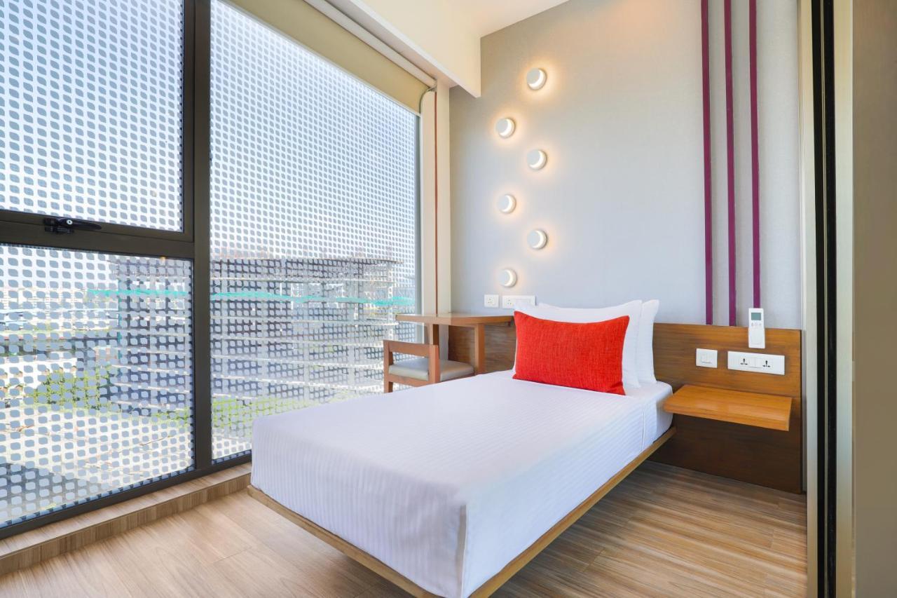 Lemon Tree Hotel, Kalina Bkc, Mumbai Exterior photo